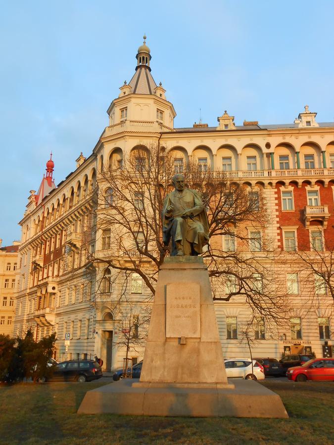 The Palace Suites And Apartments Prague Extérieur photo